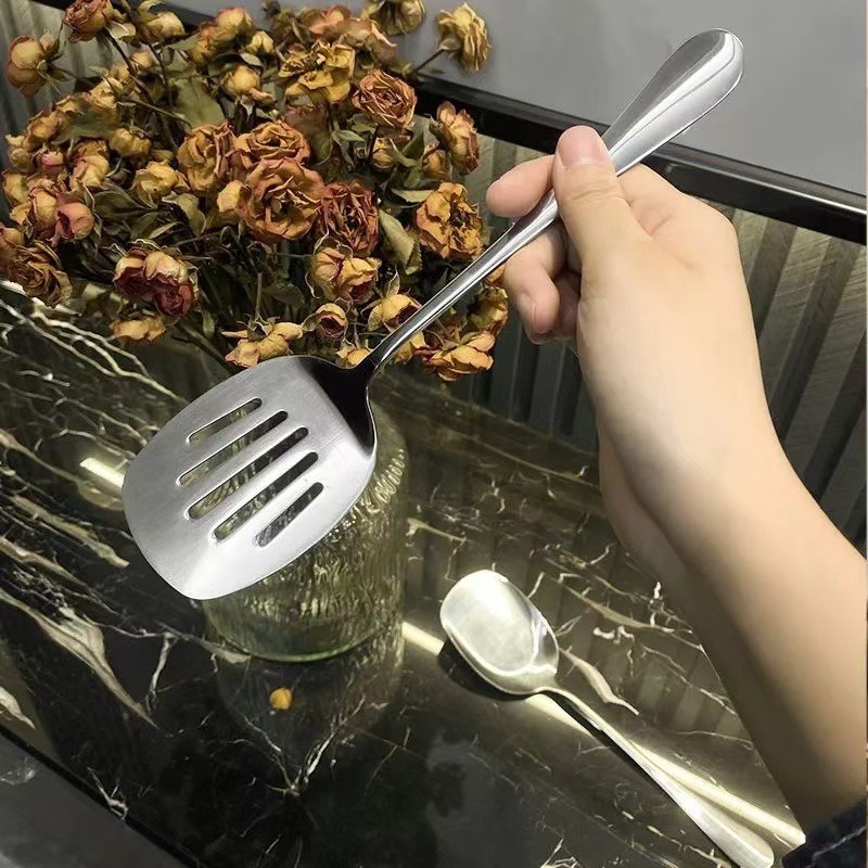 مجموعة أدوات مطبخ من الفولاذ ا - مراجعة Offset Spatula Set وسعره